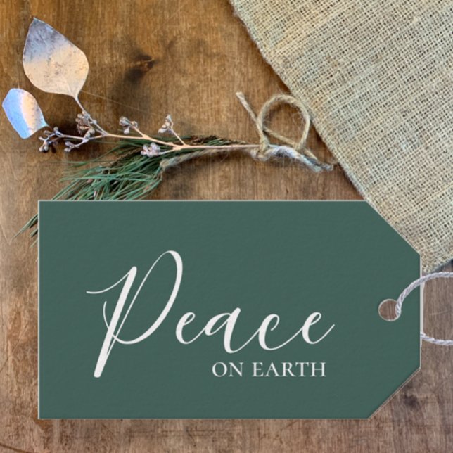 Weltfrieden | Minimalistischer Grüner Urlaub Geschenkanhänger (Peace on Earth gift tag or favor tag. Pine green minimalist elegant script for Christmas holiday.)