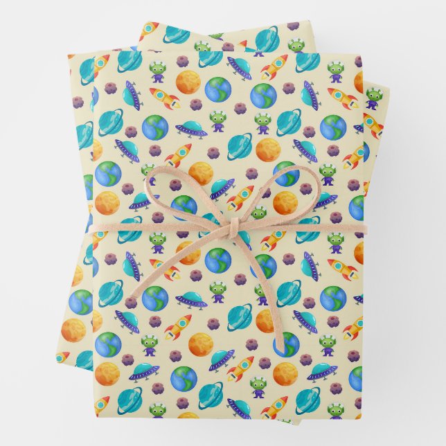 Weltraumforscher auf blass gelb geschenkpapier set (Beispiel)