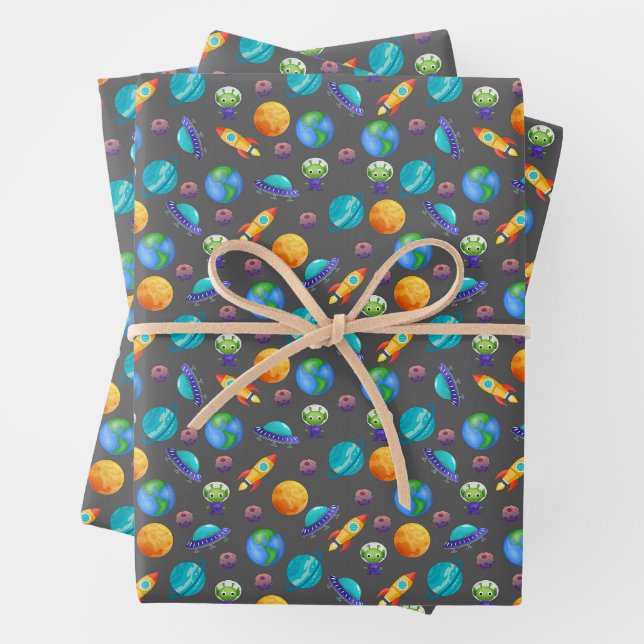 Weltraumforscher auf Dunkelgrau Geschenkpapier Set (Beispiel)