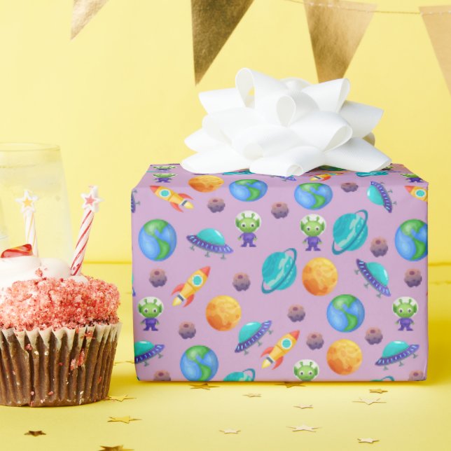 Weltraumforscher auf Lavender Lila Geschenkpapier (Geburtstagsparty)