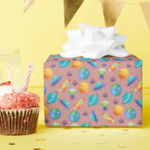 Weltraumforscher auf Ruddy Pink Geschenkpapier