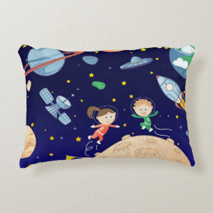 Weltraumkinder fliegen Raumschiff-Sterne Dekokissen