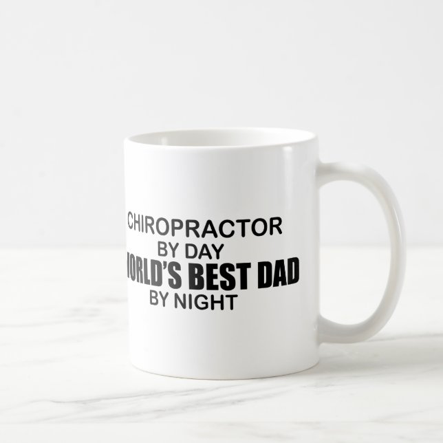 Weltweiter Vater nach Nacht - Chiropraktor Kaffeetasse (Rechts)