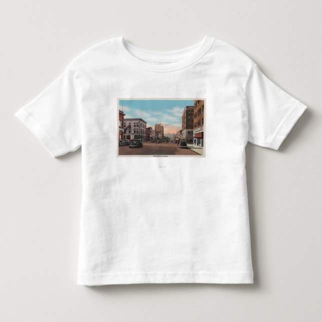 Wenatchee, WAStreet Ansicht von Wenatchee Allee Kleinkind T-shirt (Vorderseite)