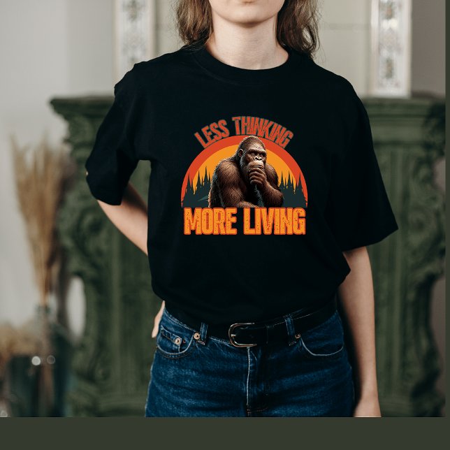 Weniger Denken, mehr Leben" Inspirationsquelle Hoodie (Von Creator hochgeladen)