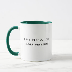 Weniger Perfektion Spaß-Typografie Zweifarbiges Ta Tasse