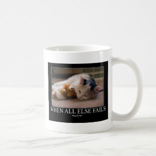 Wenn alles sonst versagt - umarmen Sie Kaffeetasse