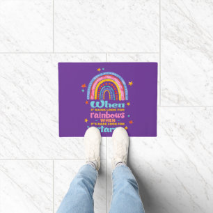 Wenn es regnet, suchen Sie nach Regenbogen Fußmatte