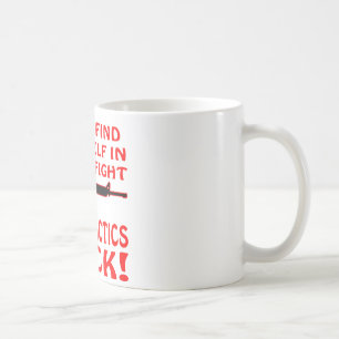 Wenn in einem angemessenen Kampf Ihre Taktiken Kaffeetasse