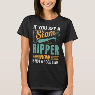 Wenn Sie jetzt einen Nahttrenner sehen, ist das ni T-Shirt