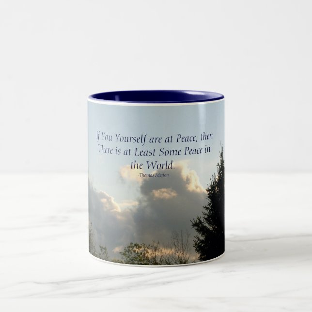 Wenn Sie sich am Frieden sind, dann… Zweifarbige Tasse (Mittel)