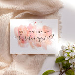 Werden Sie meine Bridesmaid-Karte sein? Einladung<br><div class="desc">Eine Schmeichelung von rosa Aquarell im Hintergrund. Die Kopie ist bearbeitbar und der Schriftart kann geändert werden.</div>