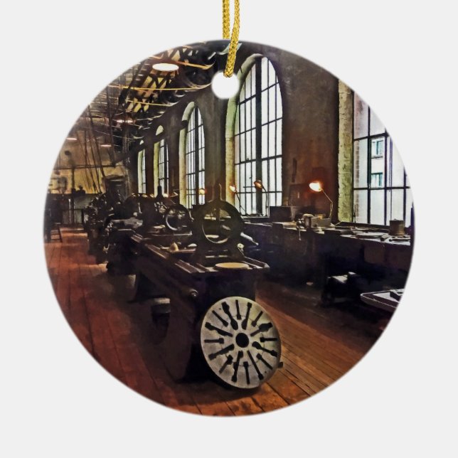 Werksmaschinerie Keramikornament (Vorne)