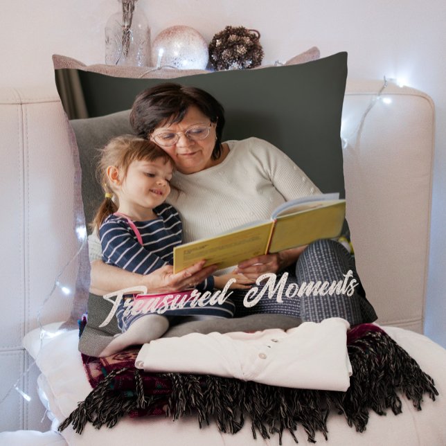 wertvolle Momente Einfaches typografisches Foto Kissen (Von Creator hochgeladen)