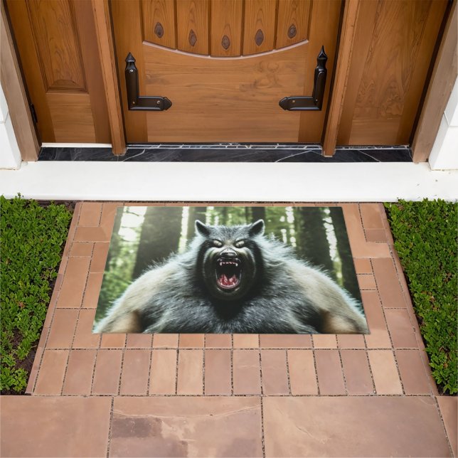 Werwolf, der die gesamte Dorfpforte aß Fußmatte (Außenbereich)