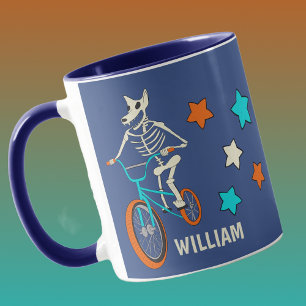 Werwolf-Skelett auf einem BMX-Fahrrad personalisie Tasse