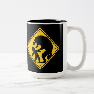 Werwölves-Straßenschild warnen Zweifarbige Tasse