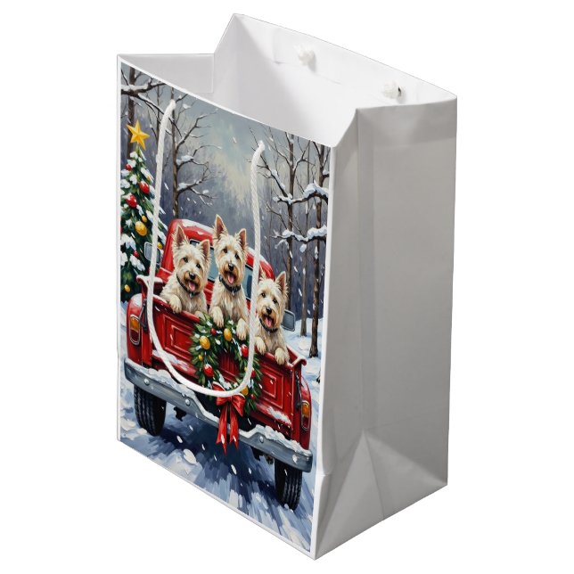 West Highland White Terrier Christmas Red Truck Mittlere Geschenktüte (Vorderseite Schrägansicht)