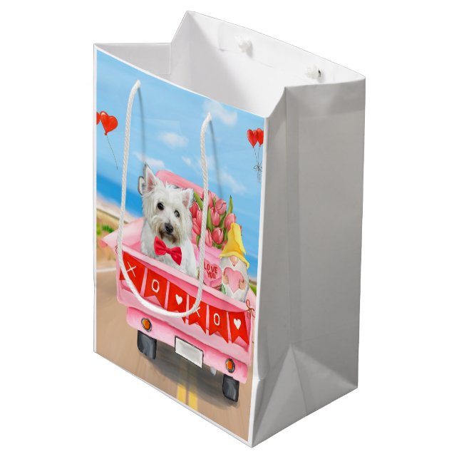 West Highland White Terrier Valentine's Day Truck Mittlere Geschenktüte (Vorderseite Schrägansicht)