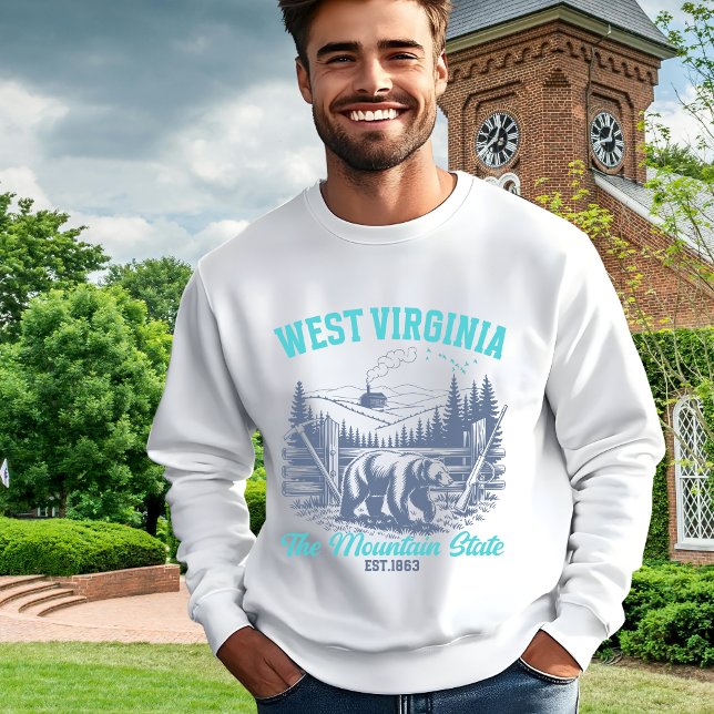 West Virginia Wilderness Bear Souvenir Sweatshirt (Von Creator hochgeladen)