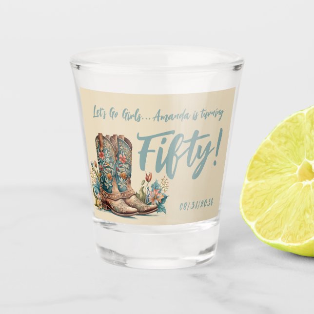 Western Boots Floral Fiftieth Birthday Schnapsglas (Vorderseite)