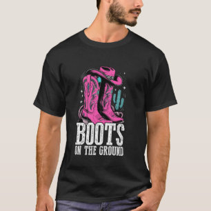 Western-Cowgirls mit Stiefeln auf dem Boden Pferde T-Shirt