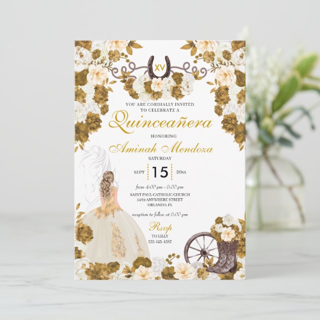 Western Gold Ivory Charro Cowgirl Quinceañera Einladung (Stehend Vorderseite)