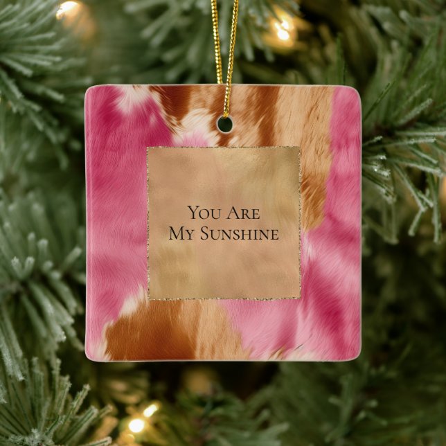 Western Pink Creme Gold Brown Cowgirl Cowhide Keramikornament (Baum)