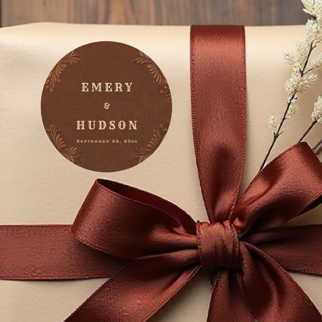 Western Tooled Rustic Terracotta Cream Wedding Runder Aufkleber (country rustic cowboy wedding sticker faux tooled leather terracotta rust western barn)