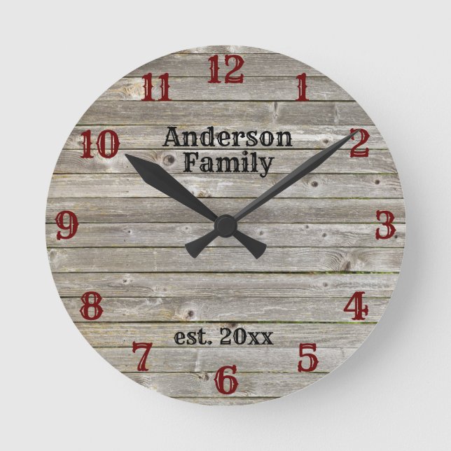 Western Weathered Barn Wood Custom Name Runde Wanduhr (Vorderseite)
