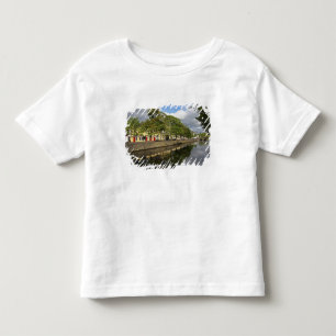 Westport, Irland. Atlantikstadt Kleinkind T-shirt