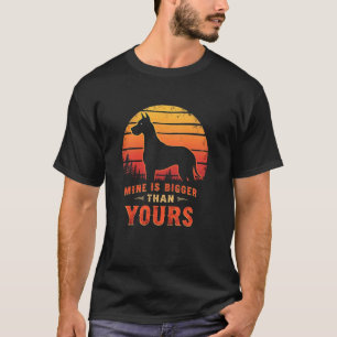 Wetteifer der Hundeliebe - Meiner ist größer als D T-Shirt