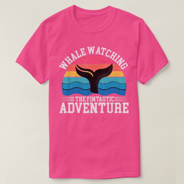 Whale beobachtet das fintastische Abenteuer 1 T-Shirt (Design vorne)