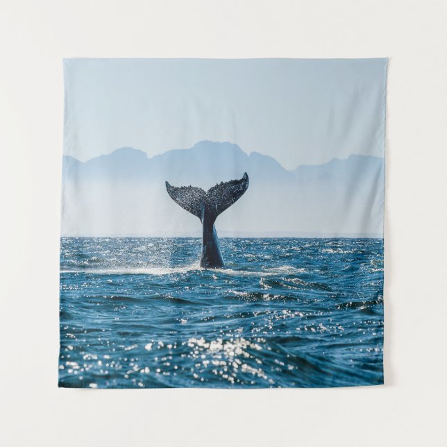 Whale Schwanz Seascape: Dramatisches Wasser. Wandteppich (Vorderseite)