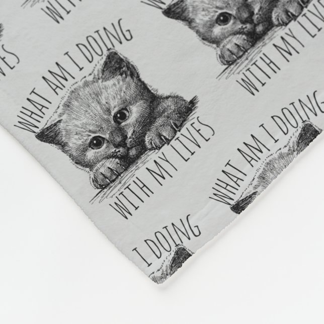 What Am I Doing With My Lives Cute Kitten Fleecedecke (Ecke)