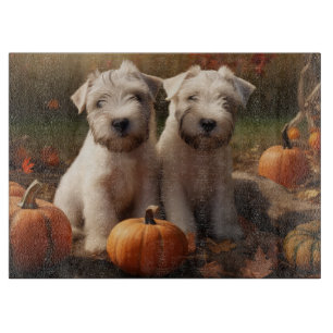 Wheaten Terrier Welpe Herbstfreude Kürbis Schneidebrett