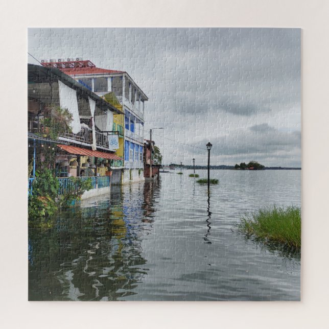Where the sea and living are one (Vertikal)
