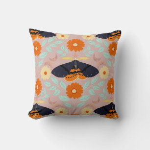 Whimsical Botanical Moth Sammlung Cozy Art Kissen