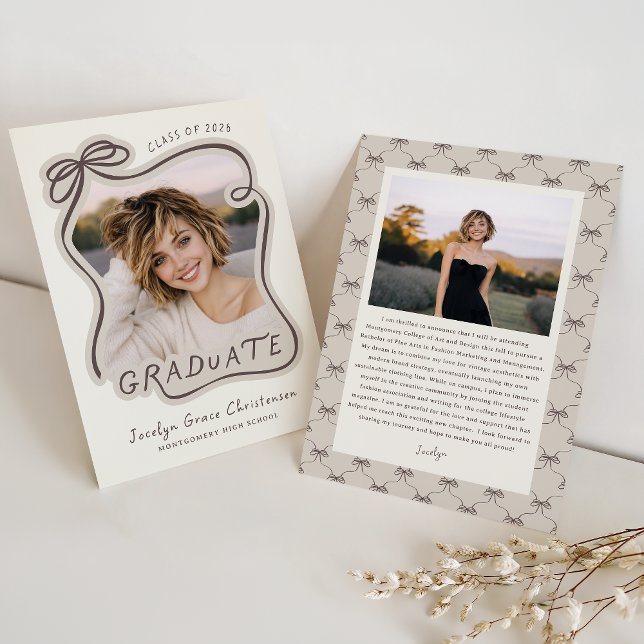 Whimsical Bow Frame Future Plans Graduation Einladung (Front and Back View)