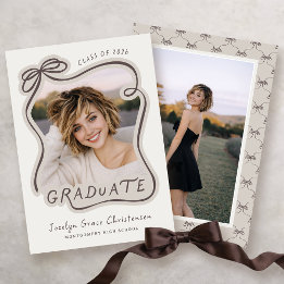 Whimsical Bow Hand Drawn Frame 2026 Graduation Einladung