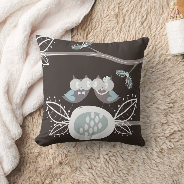 Whimsical Bride & Groom Blue Wedding Owls on Tree Kissen (Decke)
