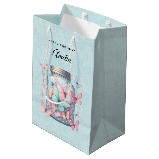 Whimsical Butterflies in a Jar Birthday Mittlere Geschenktüte (Rückseite Schrägansicht)