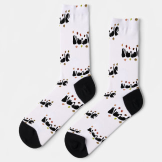 Whimsical Cat Line Art with Autumn Leaves Socken