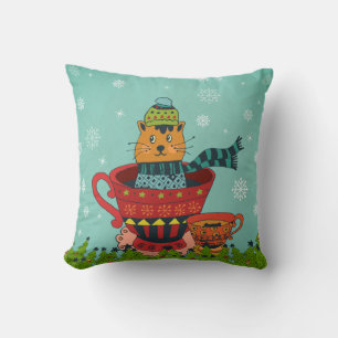 Whimsical Cat Sitzen in einem Teacup Weihnachten Kissen