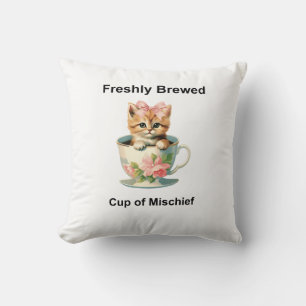 Whimsical Cat Throw Kissen
