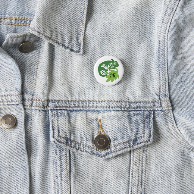 Whimsical Chameleon Klettern auf Hopfen Monogram Button (Beispiel)