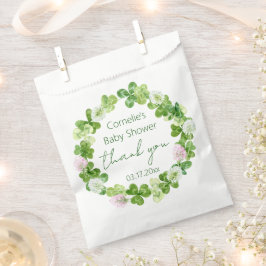 Whimsical Clover Greenery Gunst Fahnen Geschenktütchen