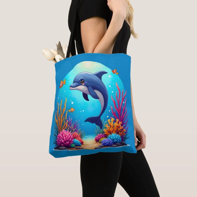 Whimsical Dolphin in einem lebendigen Korallenriff Tasche (Von Nahem)