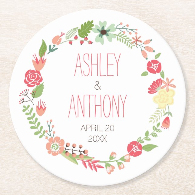 Whimsical Floral Wreath Personalisiert Hochzeit Runder Pappuntersetzer (Vorderseite)