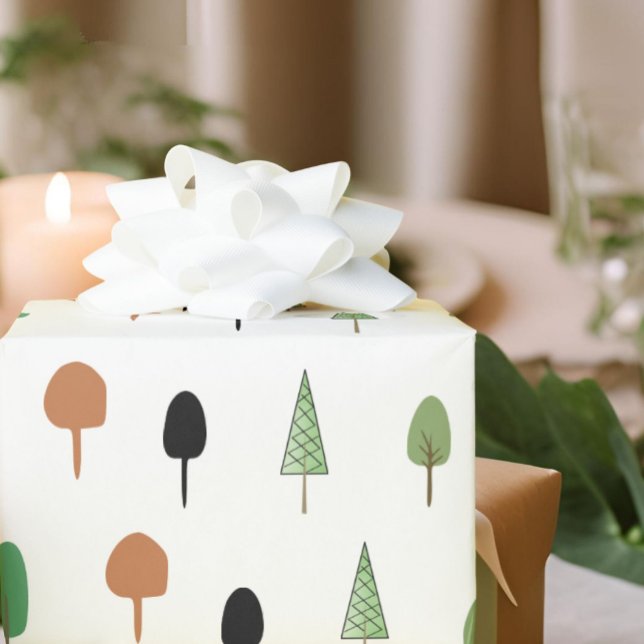 Whimsical Forest Minimalist Tree Muster Geschenkpapier (Von Creator hochgeladen)